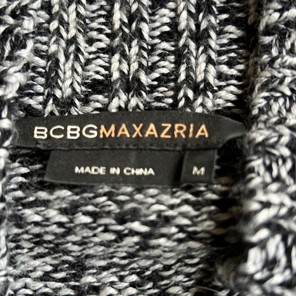 BCBG Max Azria cardigan sweater - Medium - Picture 3 of 10